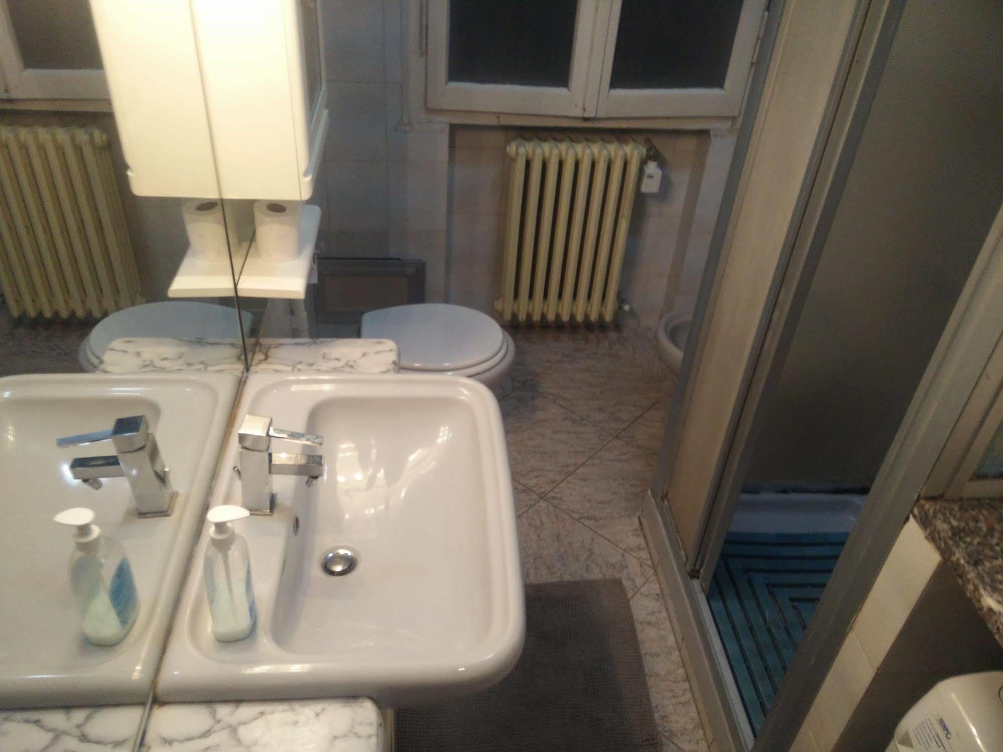 Stazione Centrale 2 Bolonya Dış mekan fotoğraf